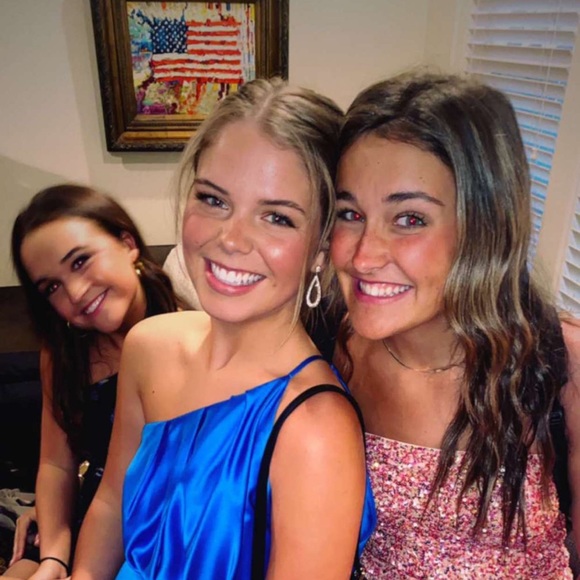 Meet your Posher, Kaylee - Picture 1 of 1